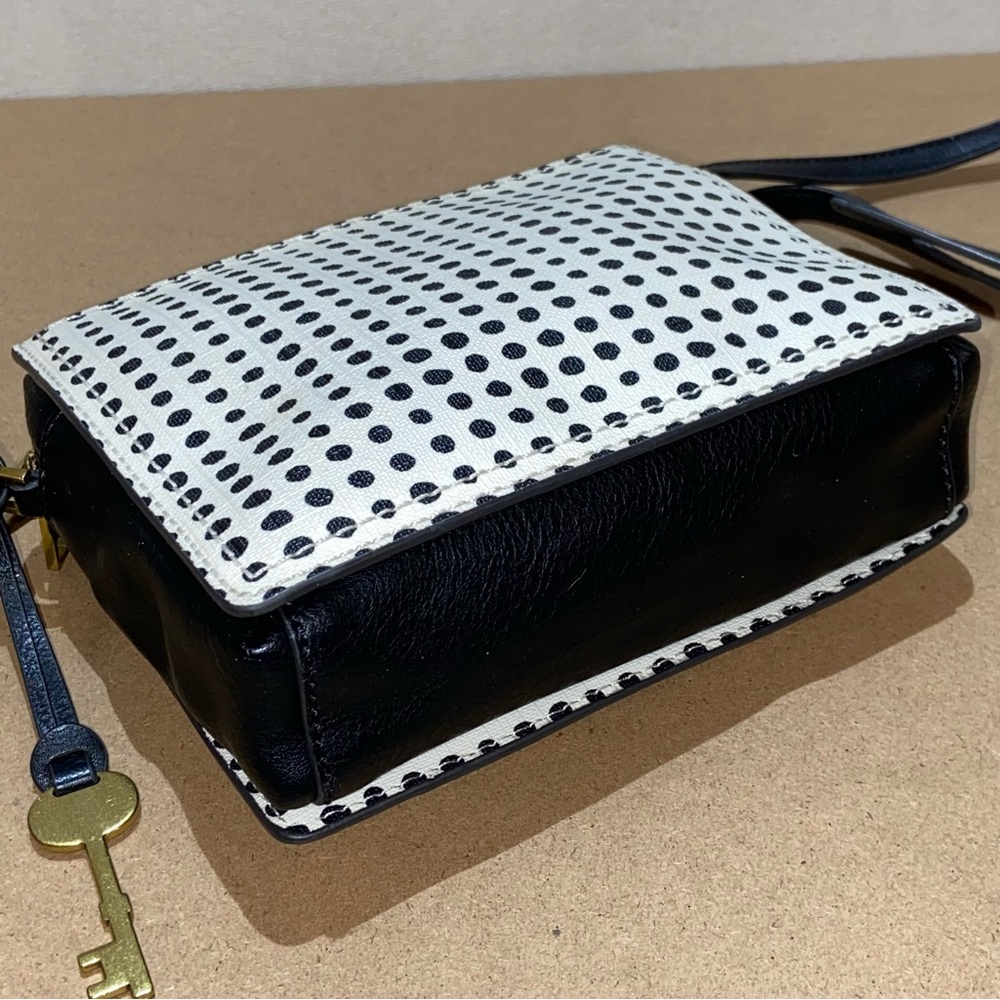 FOSSIL Polka Dot Brass Key Hardware Black White Leather Crossbody Square Bag - Picture 7 of 14